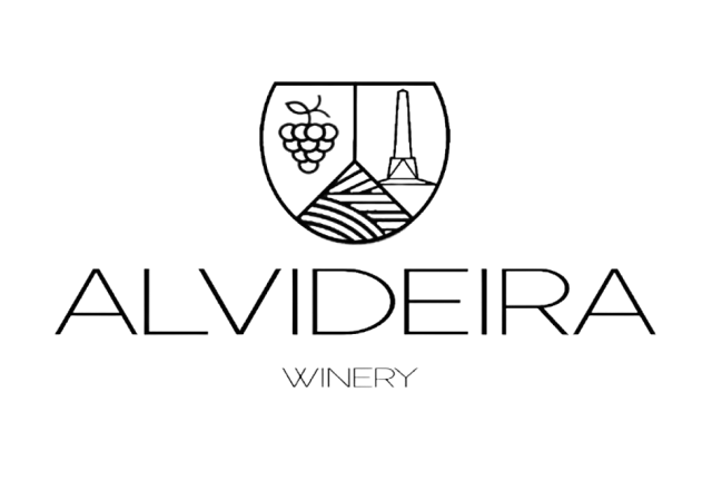 Логотип ALVIDEIRA WINERY